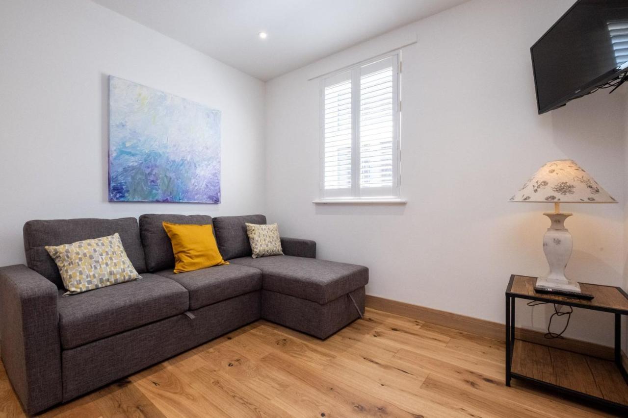 Three Tuns Apartments - Hazel - Aldeburgh Coastal Cottages Pettistree Bagian luar foto